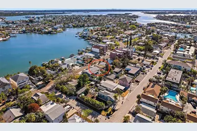 14150 N Bayshore Drive, Madeira Beach, FL 33708 - Photo 4