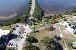 96 Shore Dr, Tarpon Springs, FL 34689 - Photo 14