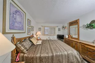 5557 Baywater Dr, Tampa, FL 33615 - Photo 22