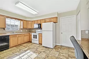 37401 Wedgewood Dr, Zephyrhills, FL 33542 - Photo 38