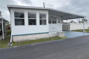 12766 Seminole Blvd, Largo, FL 33778 - Photo 2