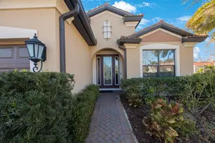 2564 Grand Cypress Blvd, Palm Harbor, FL 34684 - Photo 4