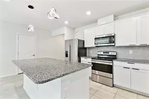 6684 Devlin Ln, Wesley Chapel, FL 33545 - Photo 8