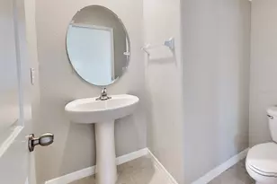 3059 Nubbin Ridge Ln, Zephyrhills, FL 33540 - Photo 8