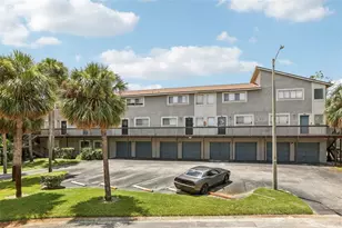 6325 Newtown Cir, Tampa, FL 33615 - Photo 6