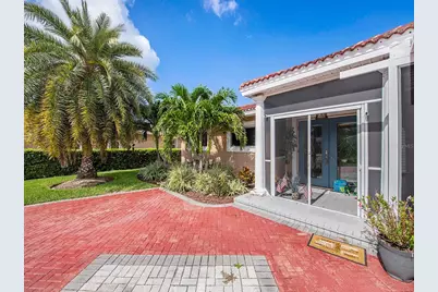 1818 Dolphin Boulevard S, Saint Petersburg, FL 33707 - Photo 30