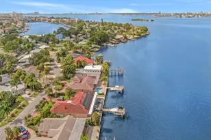 1818 Dolphin Blvd S, Saint Petersburg, FL 33707 - Photo 38