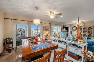 1818 Dolphin Blvd S, Saint Petersburg, FL 33707 - Photo 14