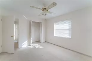 4726 Windflower Cir, Tampa, FL 33624 - Photo 26