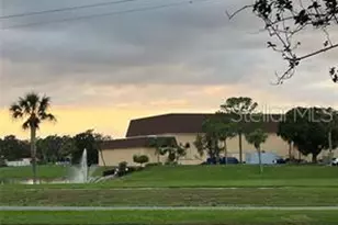 401 Dorchester Pl, Sun City Center, FL 33573 - Photo 26