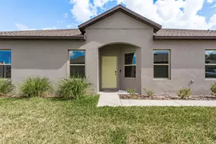 13387 Crest Lake Dr, Hudson, FL 34669 - Photo 2