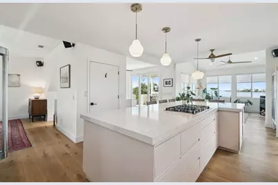1640 Sea Breeze Drive, Tarpon Springs, FL 34689 - Photo 28