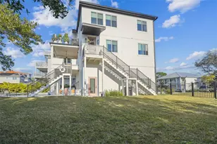 1640 Seabreeze Dr, Tarpon Springs, FL 34689 - Photo 62