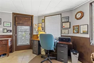 4851 W Gandy Blvd, Tampa, FL 33611 - Photo 20