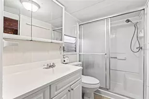 4851 W Gandy Blvd, Tampa, FL 33611 - Photo 16