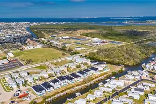 6538 Simone Shores Cir, Apollo Beach, FL 33572 - Photo 2