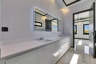 6538 Simone Shores Cir, Apollo Beach, FL 33572 - Photo 42