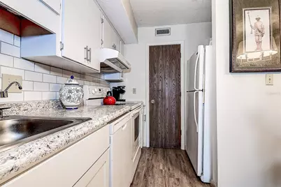 6400 46th Avenue N #307, Kenneth City, FL 33709 - Photo 10