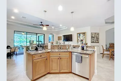 2902 Aviamar Circle, Naples, FL 34114 - Photo 10