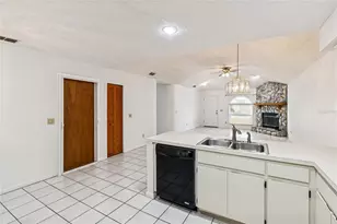 23227 Club Villas Dr, Land O Lakes, FL 34639 - Photo 16