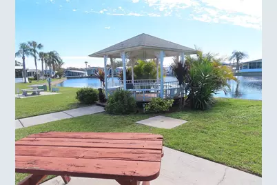 4845 Baker Avenue, Zephyrhills, FL 33541 - Photo 32