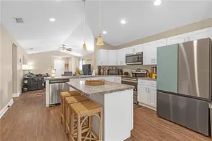 1426 Powhatan Ct, Lakeland, FL 33805 - Photo 10