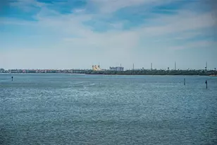 5130 Brittany Dr S, Saint Petersburg, FL 33715 - Photo 34