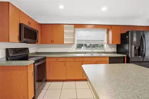 14329 14th St, Dade City, FL 33523 - Photo 12