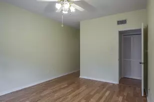 388 Buckingham Pl, Palm Harbor, FL 34684 - Photo 24