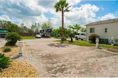 6948 Amanda Vista Circle, Land O Lakes, FL 34637 - Photo 10