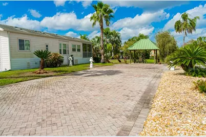 6948 Amanda Vista Circle, Land O Lakes, FL 34637 - Photo 2