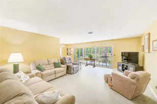 13450 Wilcox Rd, Largo, FL 33774 - Photo 12