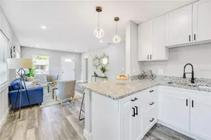 5050 Emerson Ave S, Saint Petersburg, FL 33707 - Photo 8