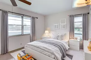 333 Lake Howard Dr NW, Winter Haven, FL 33880 - Photo 4