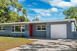 1119 77th St N, Saint Petersburg, FL 33710 - Photo 1
