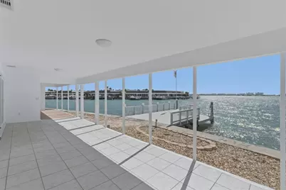 672 Boca Ciega Point Boulevard N, Saint Petersburg, FL 33708 - Photo 12