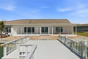 672 Boca Ciega Point Blvd N, Saint Petersburg, FL 33708 - Photo 14