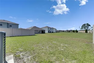 5617 Flagstone Trl, Palmetto, FL 34221 - Photo 50