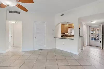 1200 N Shore Drive NE #102, Saint Petersburg, FL 33701 - Photo 8