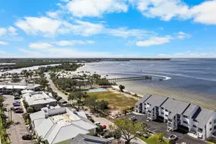 808 Bahia Del Sol Dr, Ruskin, FL 33570 - Photo 28