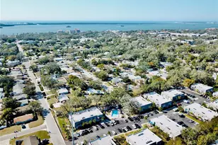700 Lyndhurst St, Dunedin, FL 34698 - Photo 6