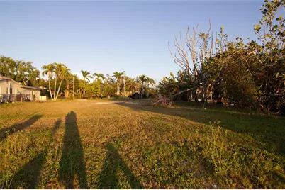 10304 Paradise Boulevard, Treasure Island, FL 33706 - Photo 14