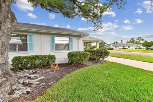 2301 Grenoble Pl, Sun City Center, FL 33573 - Photo 6
