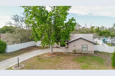 2427 Comerwood Drive, Spring Hill, FL 34609 - Photo 4