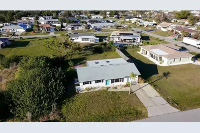 184 Garden Avenue NW, Port Charlotte, FL 33952 - Photo 10