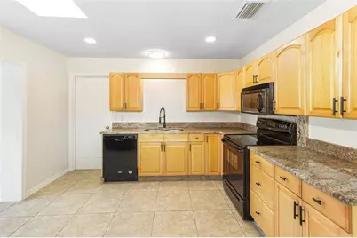 184 Garden Avenue NW, Port Charlotte, FL 33952 - Photo 22