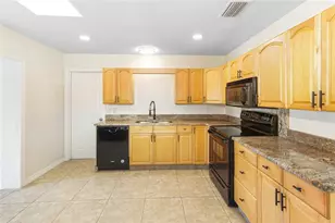 184 Garden Ave NW, Port Charlotte, FL 33952 - Photo 22