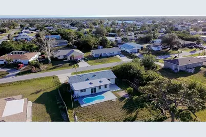 184 Garden Avenue NW, Port Charlotte, FL 33952 - Photo 8