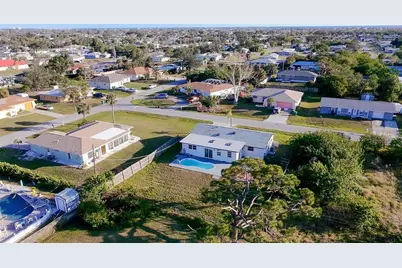 184 Garden Avenue NW, Port Charlotte, FL 33952 - Photo 6