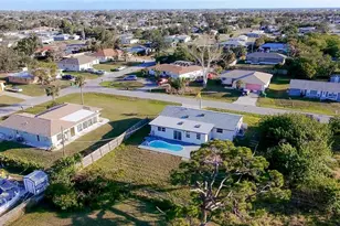 184 Garden Ave NW, Port Charlotte, FL 33952 - Photo 6